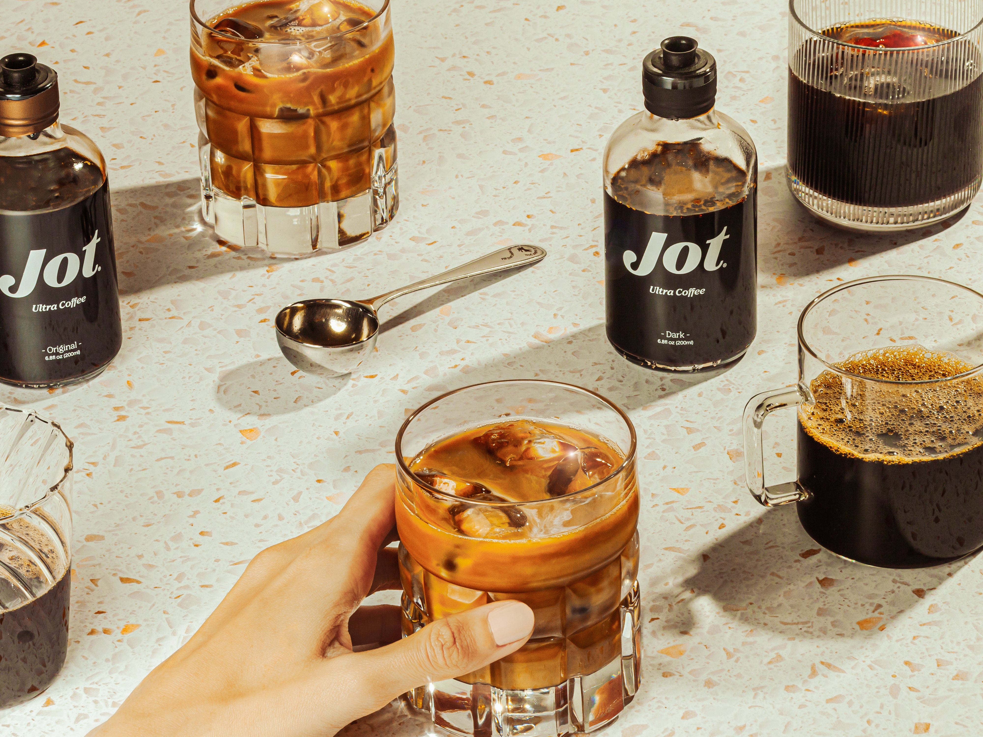 How to Keep Ice Coffee Rich To the Last Drop with No Dilution